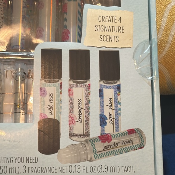 STMT DIY Signature Scent Art & Craft Kit by Horizon Group USA NEW - Picture 2 of 5